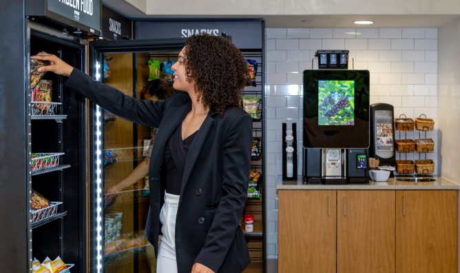 9 Benefits of Vending Machines in the Workplace - American Dining Creations